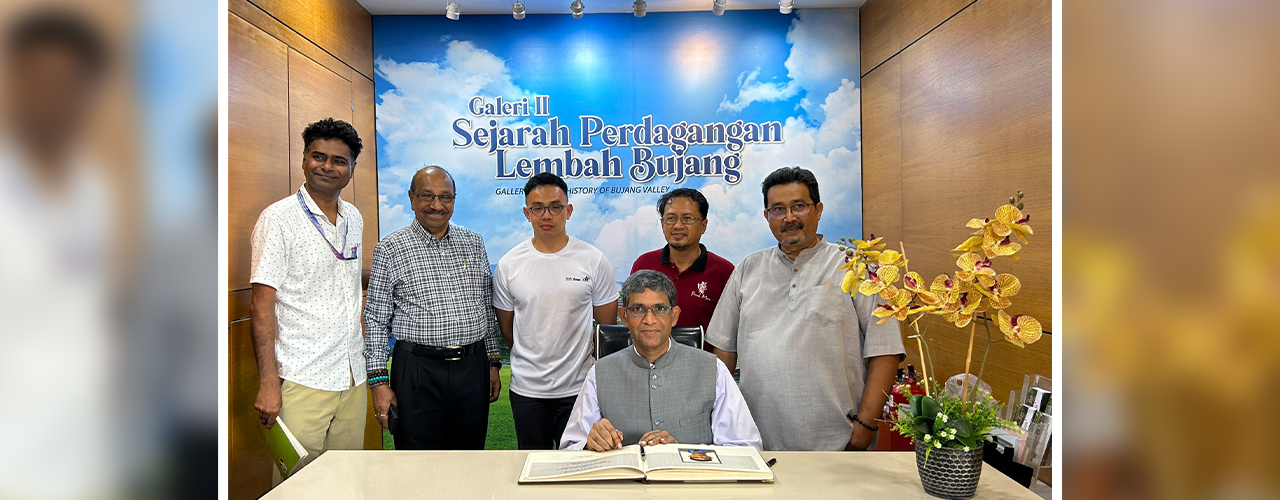 High Commissioner Mr. B.N. Reddy visited Lembah Bujang Archeological Museum and the archaeological sites at Sungai Batu and Pengkalan Bujang, Kedah