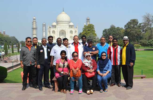 MTUC delegates meeting with Indian trade union officials