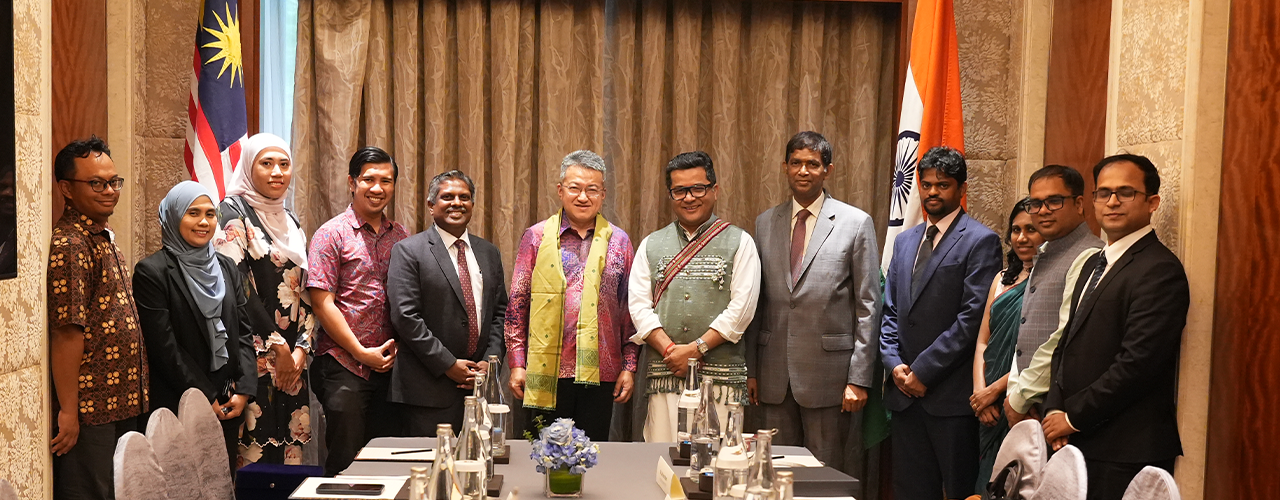 H.E. Shri Pabitra Margherita, Hon'ble Minister of State for External Affairs & Minister of State for Textiles meeting with Deputy Minister, Ministry of Investment, Trade and Industry (MITI), YB Tuan Liew Chin Tong