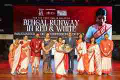 Iconic-Lal-Par-Saree-Walk-December-5-2025-3
